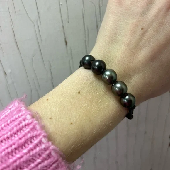 Wendy Mignot Bora Bora Five Tahitian Pearl & Leather Breezy  display picture 3